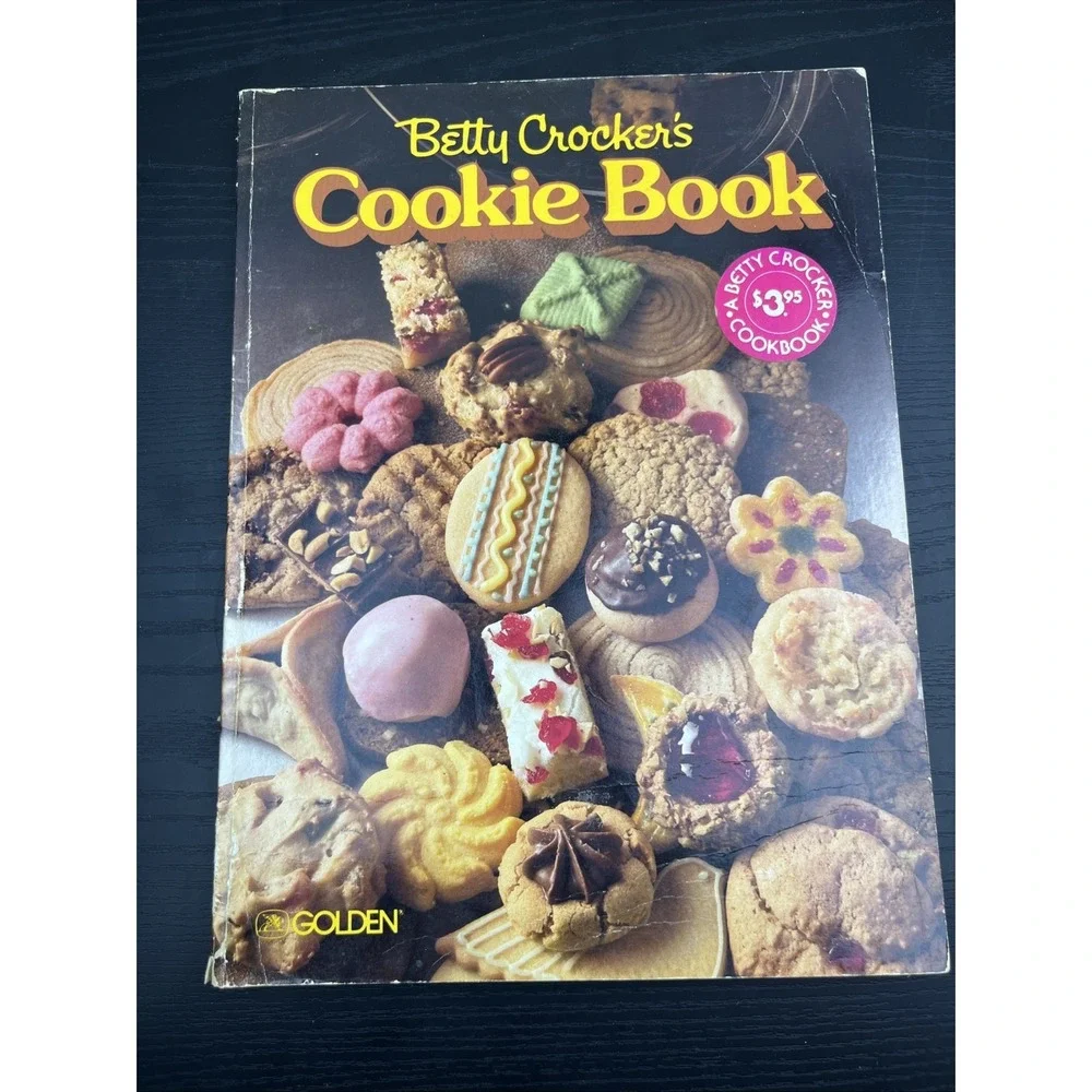 Betty Crockers Cookie Book Paperback Vintage Baking Recipes ACCEPTABLE